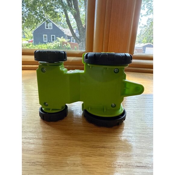 Fisher-Price Little People Helpful Harvester Tractor & Farmer - Picture 6 of 6